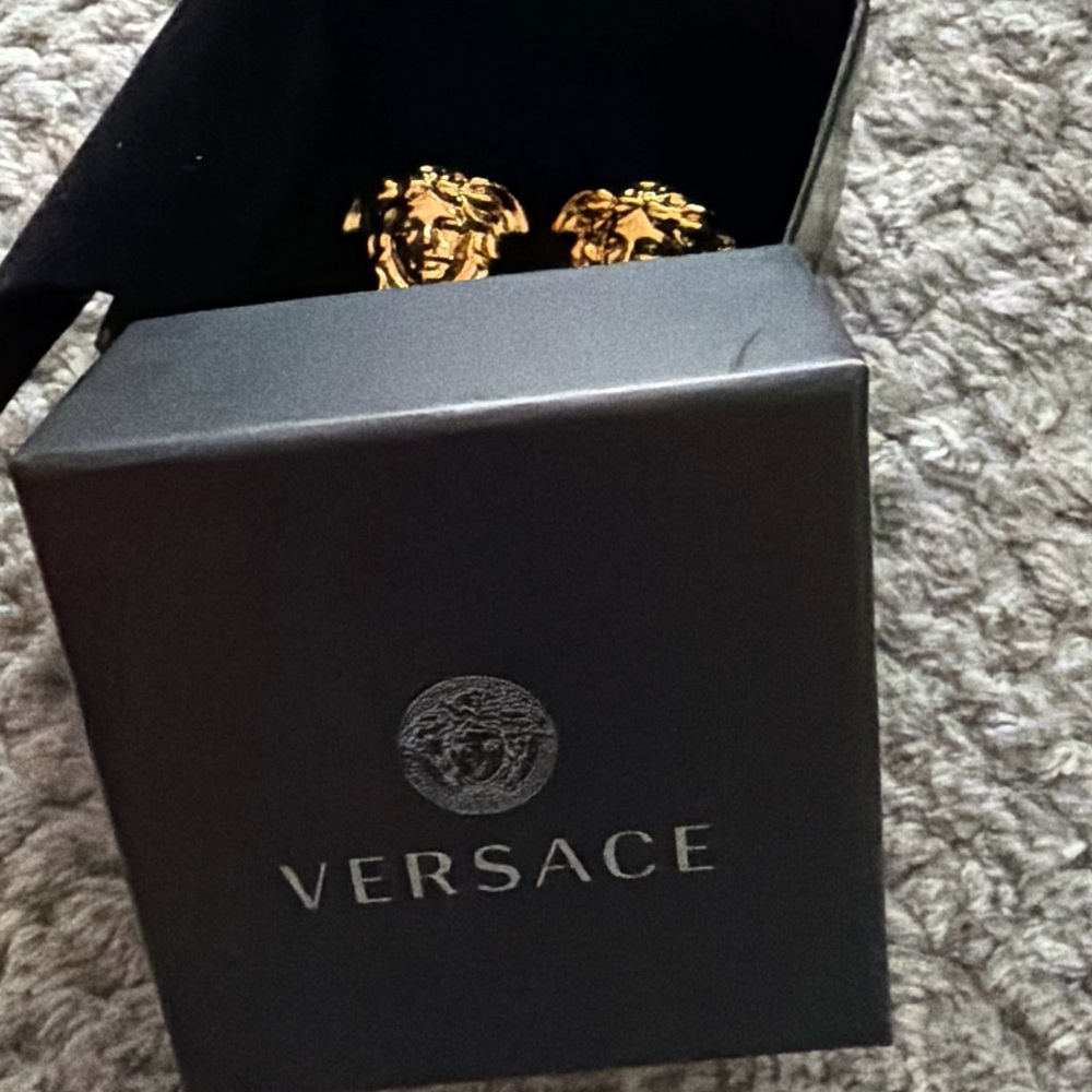 Versace “Medusa” stud earrings. - Picture 3 of 7